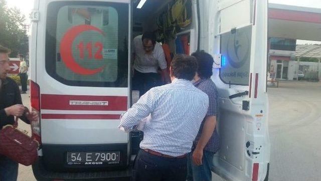 Sakarya’da Trafik Kazası: 3 Yaralı