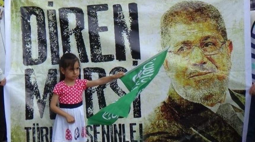 Isparta’da Mursi Protestosu