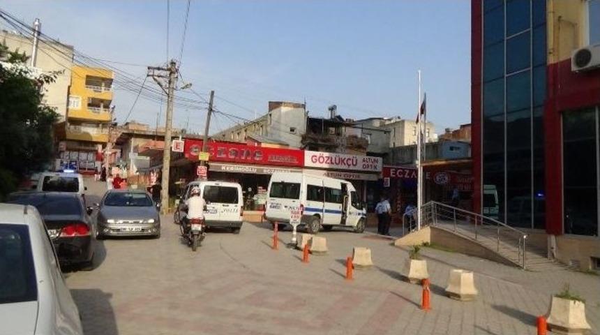 Suriyeliler İle Bir Grup Gen&ccedil; Arasında Kavga: 2 Yaralı