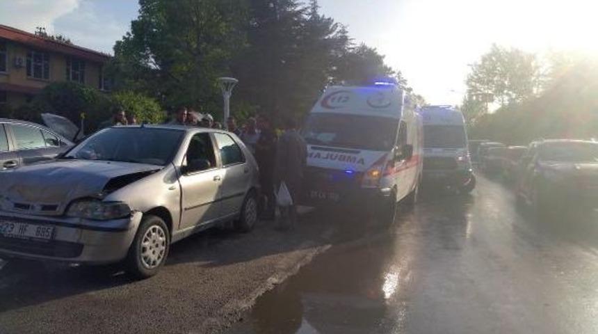 Yarım Saat S&uuml;ren Yağmur Elazığ&rsquo;Da Hayatı Fel&ccedil; Etti