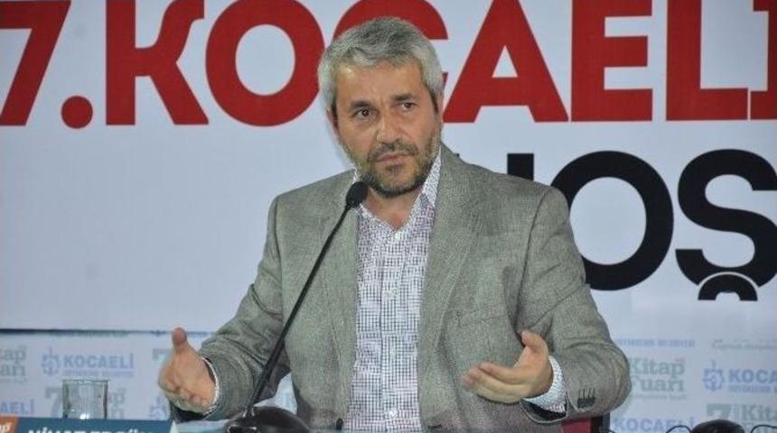 Nihat Erg&uuml;n Kitabının İmza T&ouml;reninde T&uuml;bitak İddialarını Cevapladı: