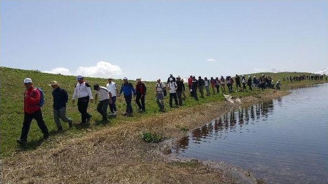 Hakkari Dağlarında Gençlik Yürüyüşü