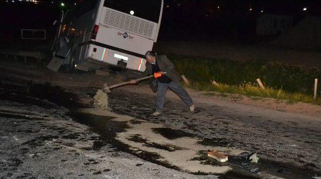 Otob&uuml;s İle Otomobil Kafa Kafaya &Ccedil;arpıştı: 1 Ağır Yaralı 1