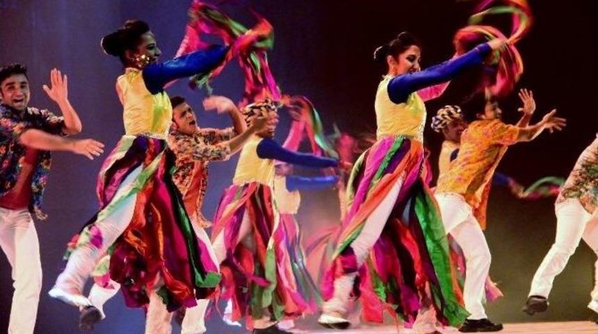 Taj Express&rsquo;ten Antalya&rsquo;da Muhteşem G&ouml;steri