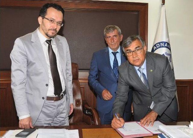 Ad&uuml; İle K&ouml;y-koop Arasında Protokol İmzalandı&rlm; 2