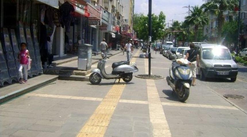 Didim&rsquo;de Zabıta Esnafa G&ouml;z A&ccedil;tırmıyor