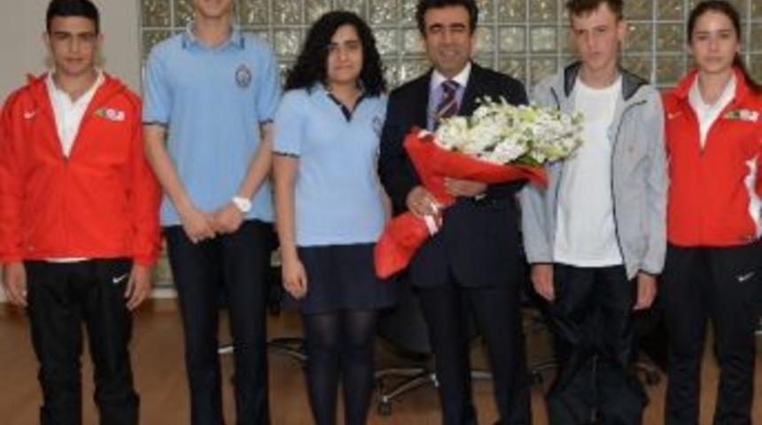 Kocaeli Valisi G&uuml;zeloğlu&rsquo;ndan 19 Mayıs Mesajı