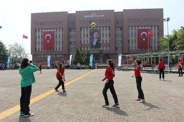 19 Mayıs İçin Son Provalar