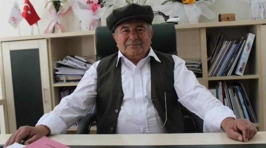 Hamiyet Y&ouml;r&uuml;k Gen&ccedil;leri İ&ccedil;in Sahneye &Ccedil;ıkacak