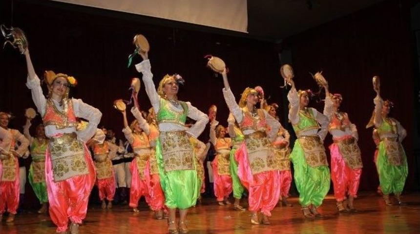 İyte Halk Dansları Topluluğu Gecesi Urlada Ger&ccedil;ekleşti