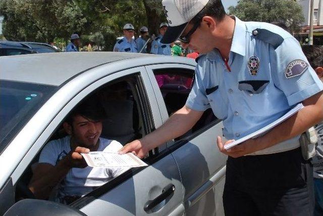 Didim Emniyeti Duyarlı Sürücüleri Ödüllendirdi