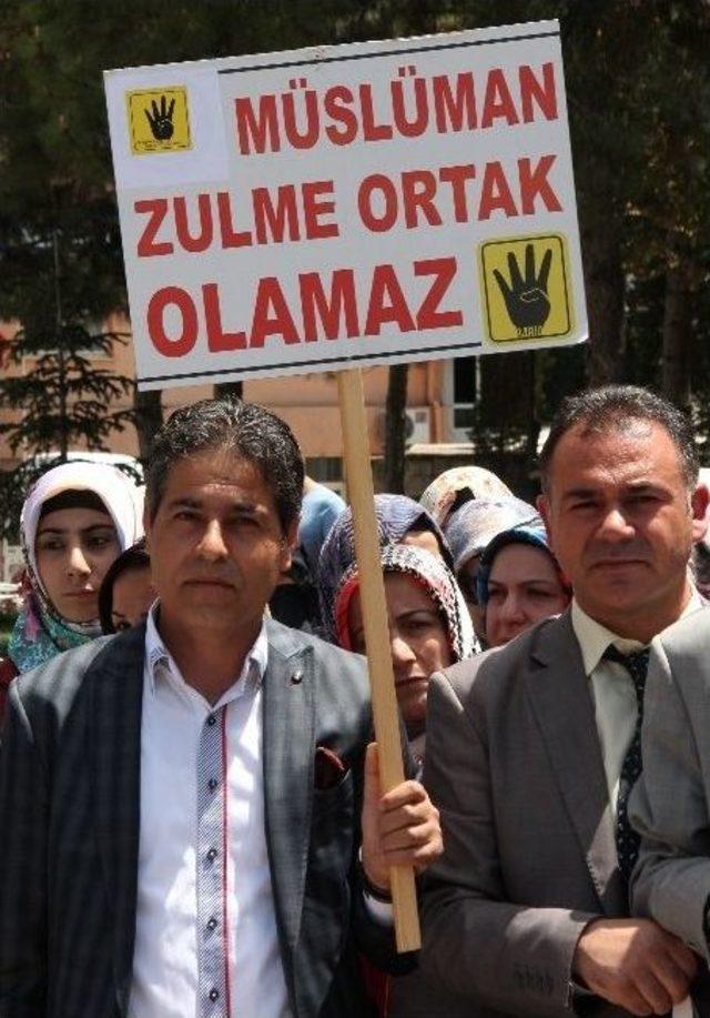 Elazığ’dan Mursi İçin Verilen İdam Kararına Tepki