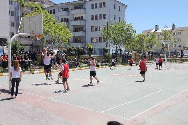 Van’da 3x3 Streetball Turnuvası