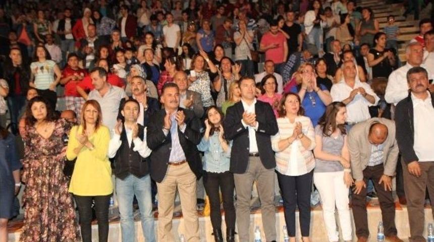 Toroslar Kubat Ve Folklorama&rsquo;yı Ağırladı