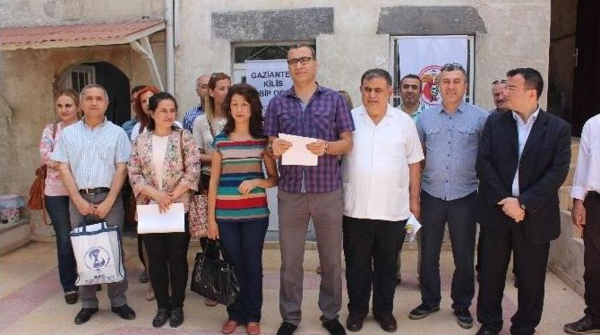 Sağlık &Ccedil;alışanlarından 3 G&uuml;nl&uuml;k İş Bırakma Eylemi