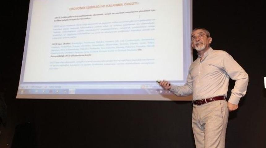 T&uuml;rkiye Ve Oecd &Uuml;lkelerinde Eğitim