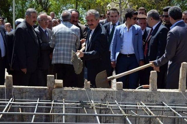 Adilcevaz’da Hafızlık Kız Kur’an Kursunun Temeli Atıldı