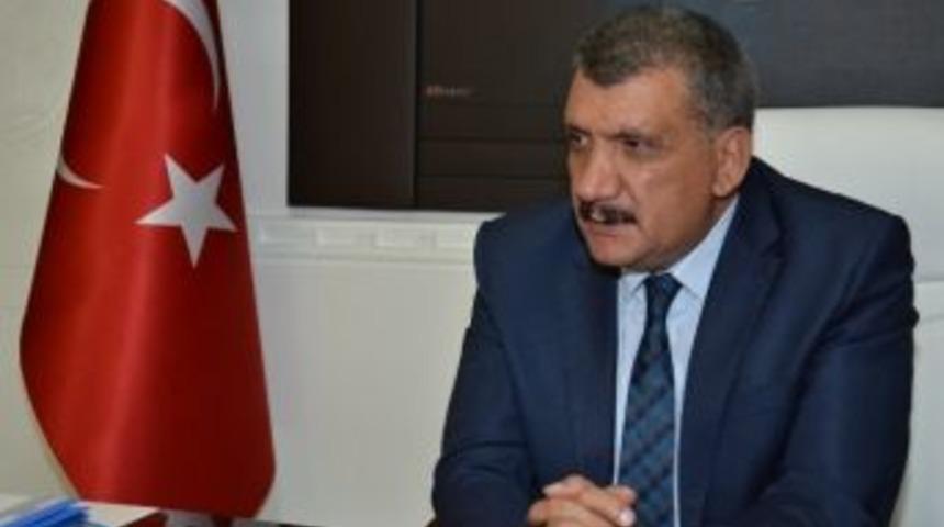 Başkan G&uuml;rkan&rsquo;ın Gen&ccedil;lik Ve Spor Bayramı Mesajı