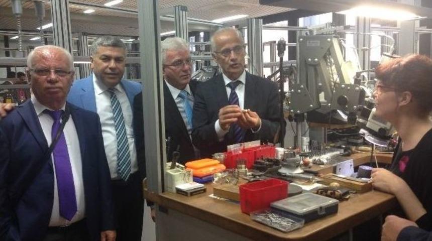 Salman Almanya&rsquo;da Temaslarda Bulundu