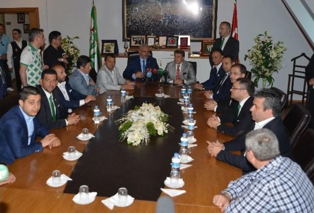 B&ouml;l&uuml;kbaşı: "kadromuzu Bozmayacağız"