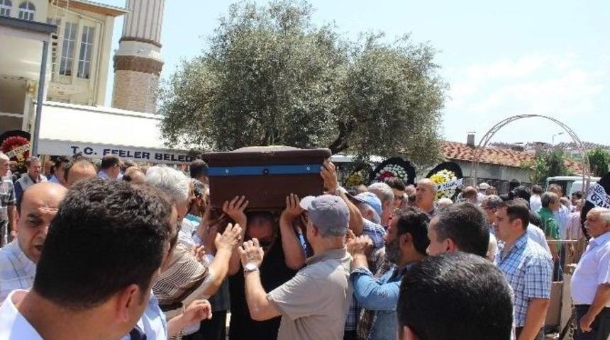 Başkan &Ouml;zmeri&ccedil;&rsquo;in Kayınpederi Yılmaz Demir Son Yolculuğuna Uğurlandı