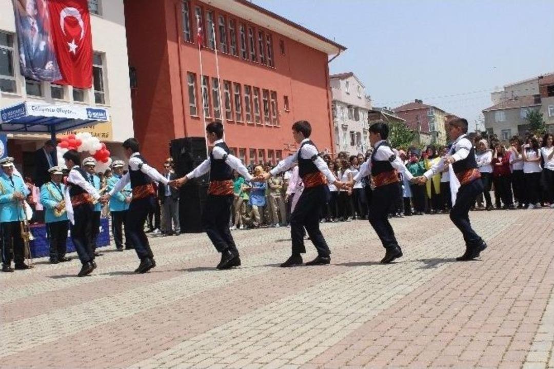Tbmm Eski Başkanı K&ouml;ksal Toptan Kocaeli&rsquo;de Okul A&ccedil;ılışına Katıldı