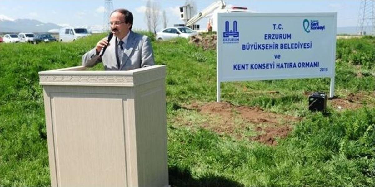 Et&uuml;&rsquo;de "hatıra Ormanı" Fidan Dikim Etkinliği