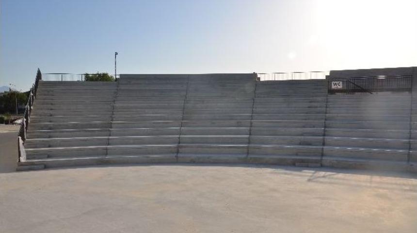 Kuşadası Amfi Tiyatroya Kavuştu