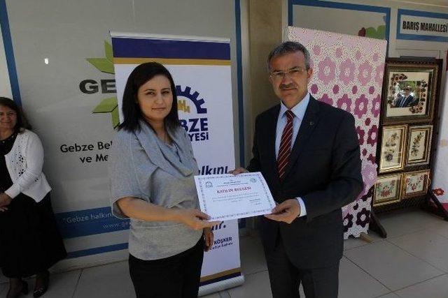 Gesmek Barış Sergisini Başkanlar A&ccedil;tı 1