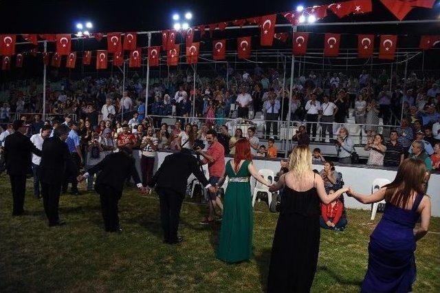 Tarsus Kubat İle Folklorama&rsquo;yı Ağırladı 1
