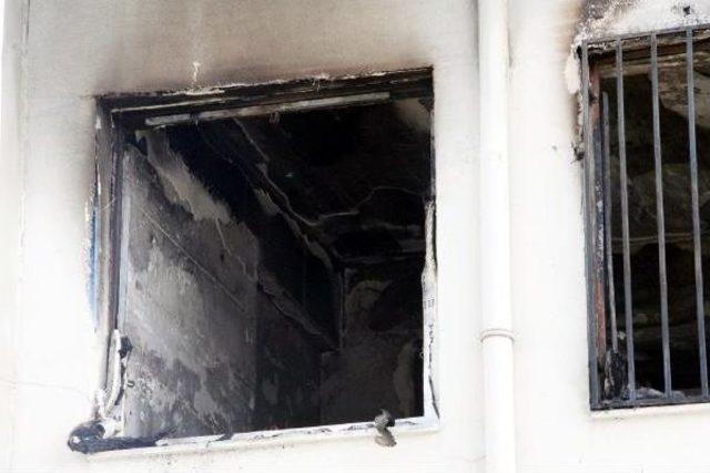 Suru&ccedil;&rsquo;Ta İmam Hatip Lisesi nde M&uuml;d&uuml;r Odası Kundaklandı 1