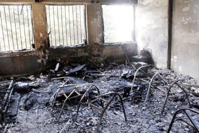 Suru&ccedil;&rsquo;Ta İmam Hatip Lisesi nde M&uuml;d&uuml;r Odası Kundaklandı 2