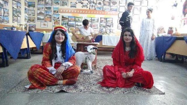 Kars&rsquo;Ta Cumhuriyet G&uuml;nleri 1