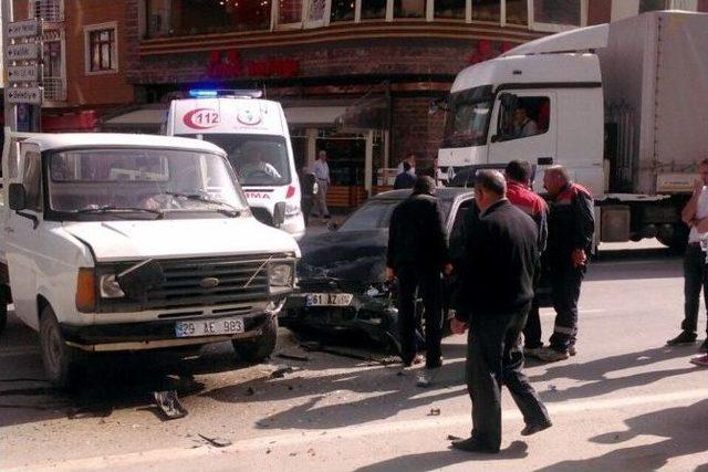 Gümüşhane’de Trafik Kazası: 3 Yaralı