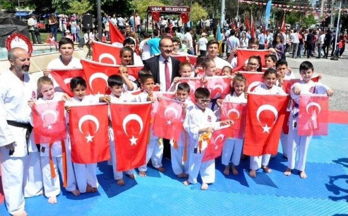 Uşak&rsquo;ta 19 Mayıs Kutlamaları
