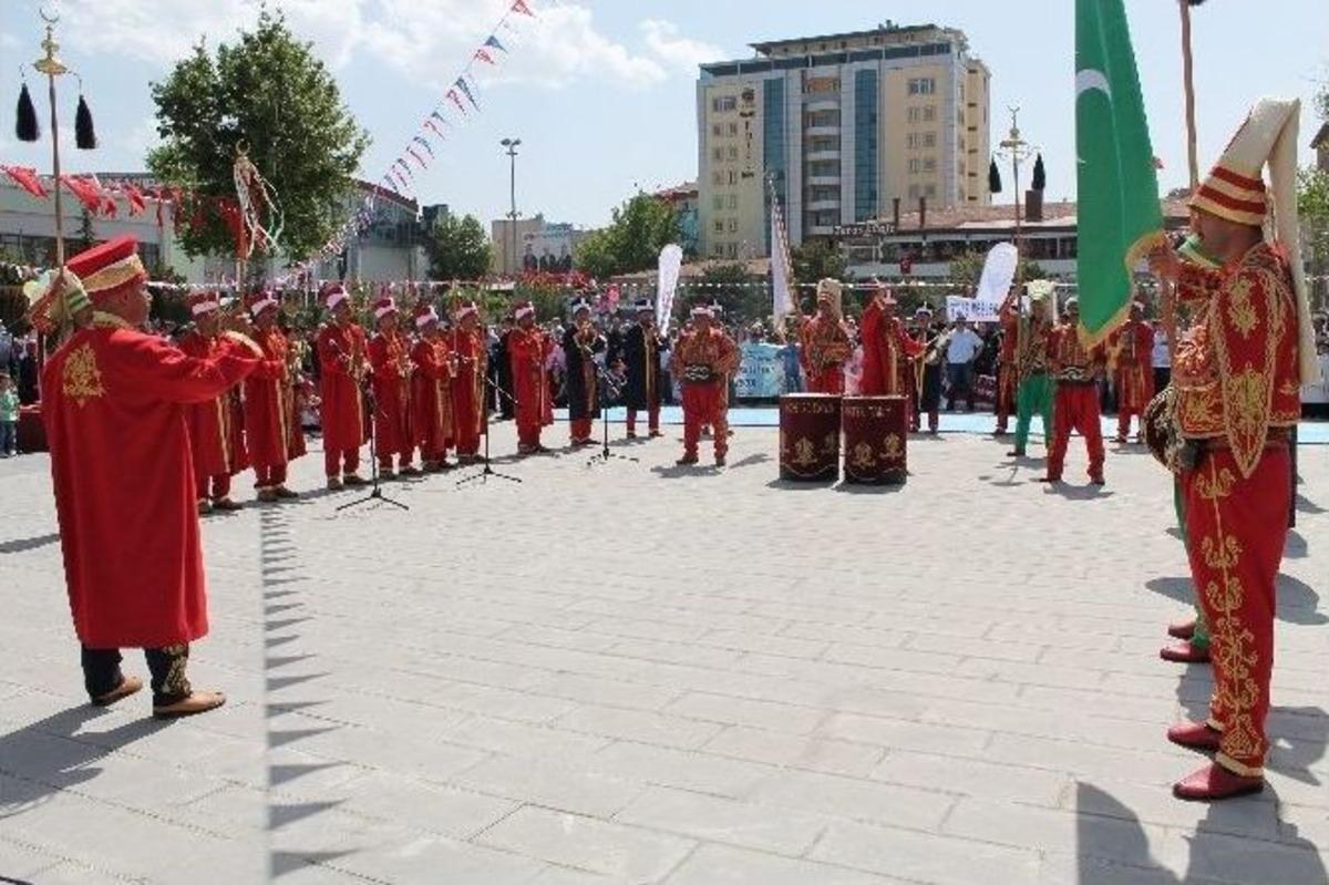 Niğde&rsquo;de 19 Mayıs Coşkuyla Kutlandı