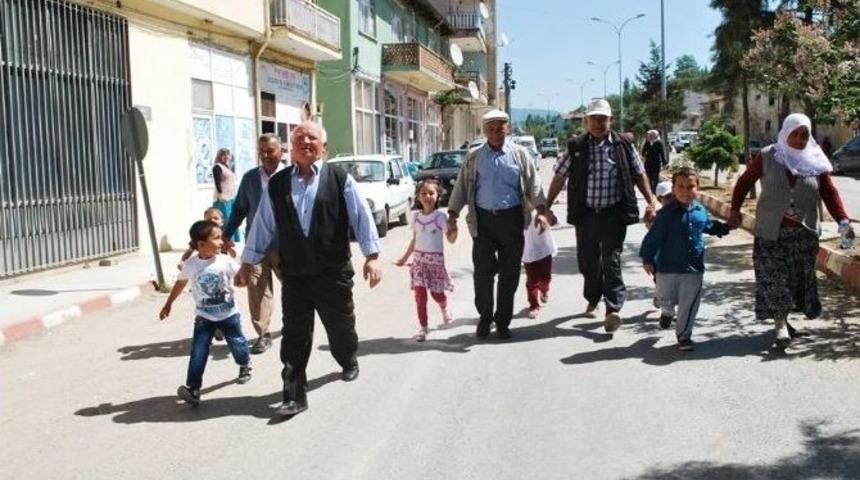 Dede-torun Y&uuml;r&uuml;y&uuml;ş&uuml;ne İlgi