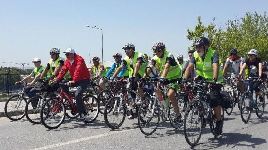 Ankaralı Bisiklet Tutkunları Pedal &Ccedil;evirdi
