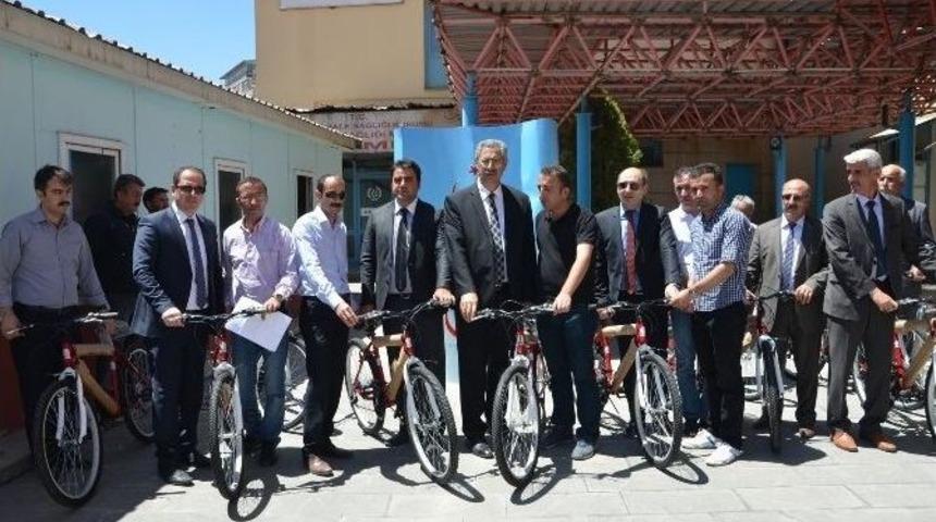 Hakkarili &Ouml;ğrencilere 150 Adet Bisiklet Dağıtılacak