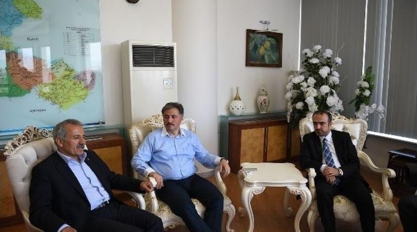 Diyarbakır Milletvekili İ&ccedil;ten, Başkan &Ccedil;akır&rsquo;ı Ziyaret Etti