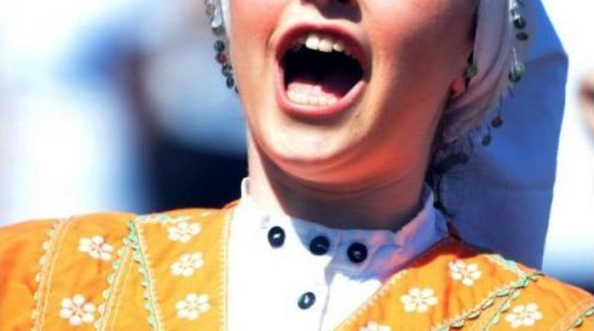 19 Mayıs'ta Bodrum'da Vals Ve Horon