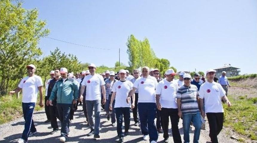 Ahlat&rsquo;ta Gen&ccedil;lik Y&uuml;r&uuml;y&uuml;ş&uuml;