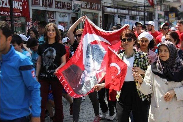 Rize’de 19 Mayıs Atatürk’ü Anma, Gençlik Ve Spor Bayramı Kutlamaları