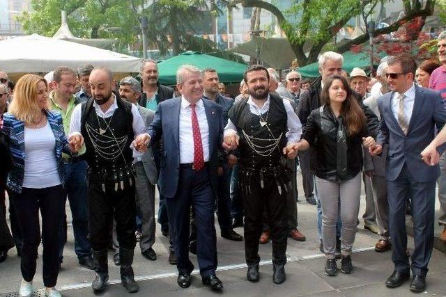 Chp’de 19 Mayıs Atatürk’ü Anma, Gençlik Ve Spor Bayramı Coşkusu