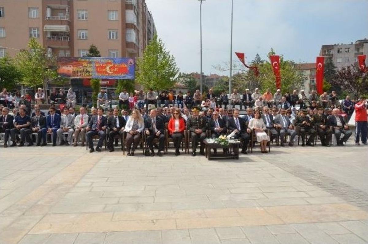 Bafra&rsquo;da 19 Mayıs Kutlandı