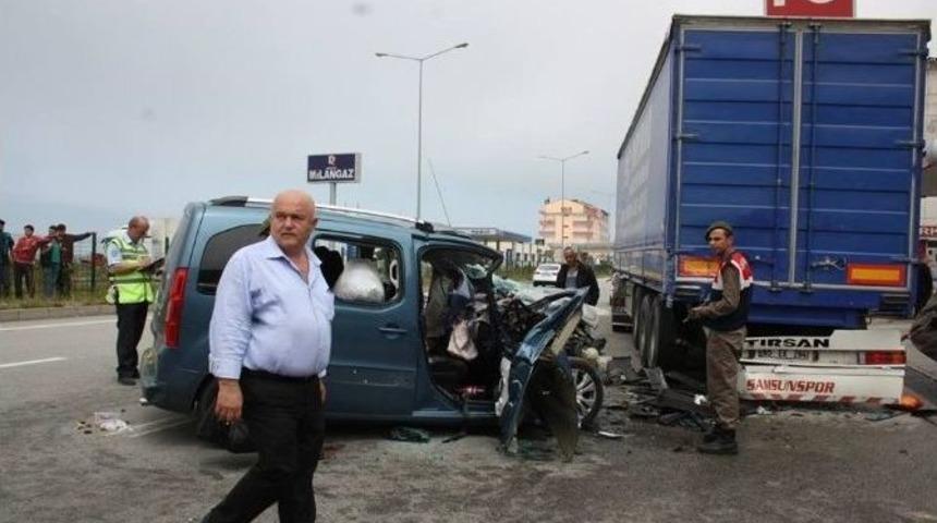İstanbul&rsquo;dan Memleketleri Rize&rsquo;ye Giderken Kaza Ge&ccedil;irdiler