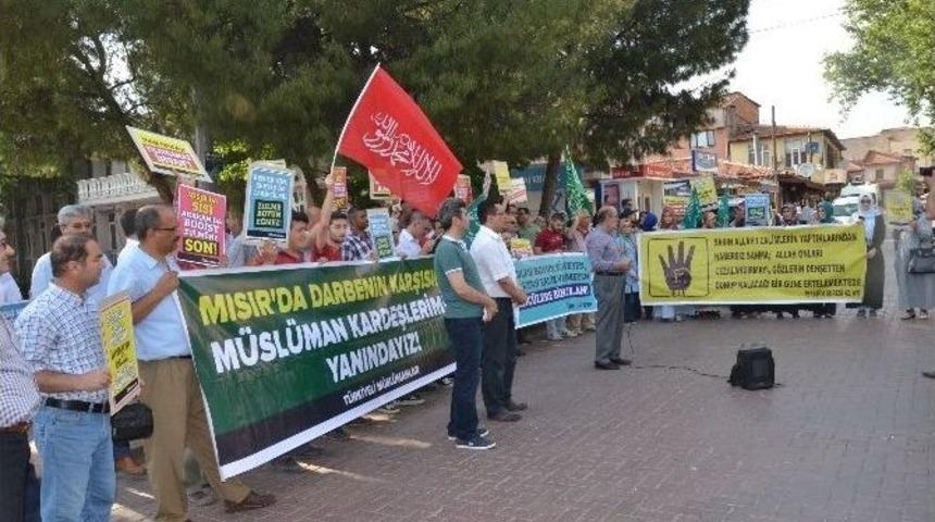 Mursi&rsquo;ye Verilen İdam Cezası Akhisar&rsquo;da Kınandı