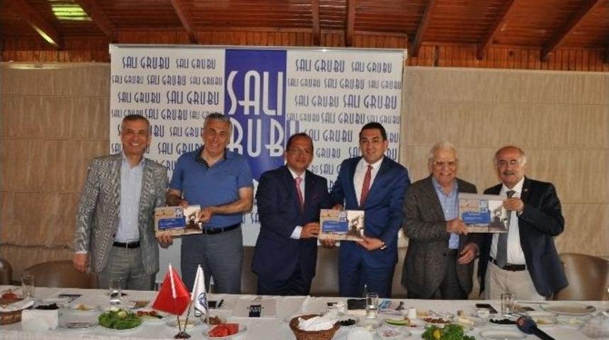 Mhp Milletvekili Adayları Salgı Grubuyla Bir Araya Geldi