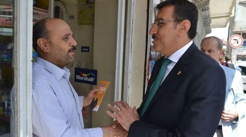 T&uuml;fenkci, Esnafı Ziyaret Etti