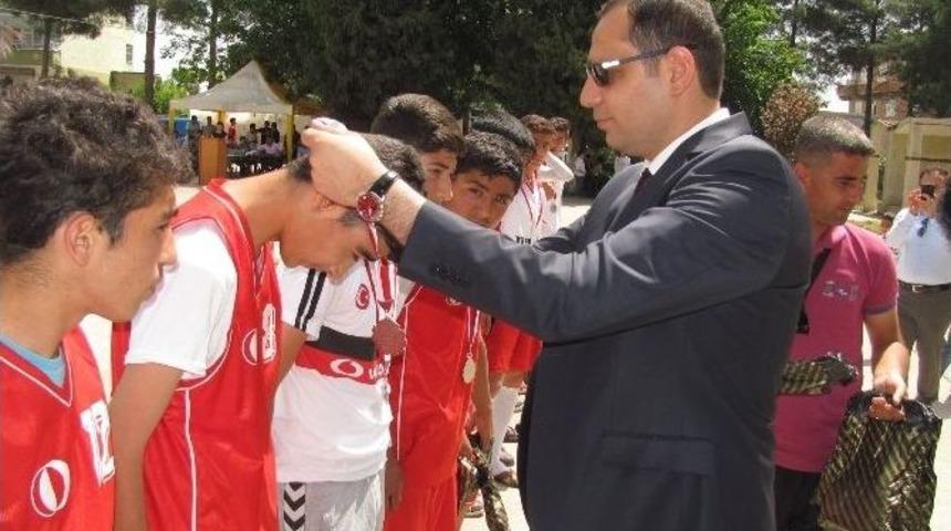 Araban&rsquo;da, 19 Mayıs Atat&uuml;rk&rsquo;&uuml; Anma, Gen&ccedil;lik Ve Spor Bayramı Kutlandı